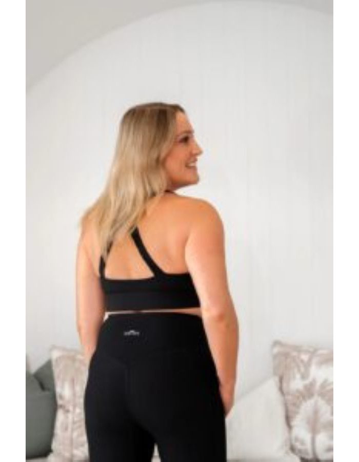 MKM Performance Crop - Black L(14)